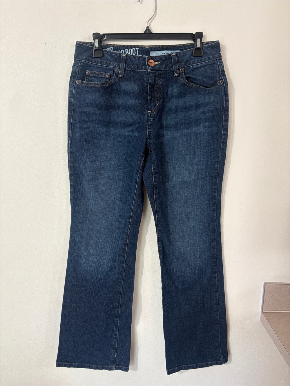 DKNY Soho Boot Cut Jeans In Size 8 Short